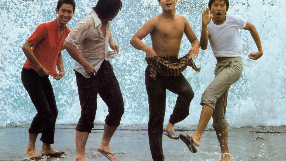 侯孝賢執導的經典作品《風櫃來的人》,睽違35年後,即將以數位修復之姿重返大銀幕。圖為劇照。(傳影互動提供)