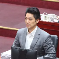 台北市長蔣萬安近來數度與綠營隔空交鋒。(資料照,顏麟宇攝) 台北市長蔣萬安近來數度與綠營隔空交鋒。(資料照,顏麟宇攝)