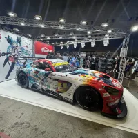 初音ミク「マジカルミライ 2027」が2027年7月から8月に広島・大阪・東京の3都市で開催されることが決定し、新展開に向けてファンの期待が高まっている。(写真/黃信維撮影) 初音ミク「マジカルミライ 2027」が2027年7月から8月に広島・大阪・東京の3都市で開催されることが決定し、新展開に向けてファンの期待が高まっている。(写真/黃信維撮影)