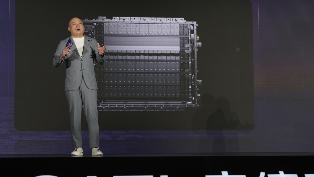 商業熱議》從4GW至155GW!中國儲能暴力成長3700%,攻佔9成美國市場!另一個國安地雷?
