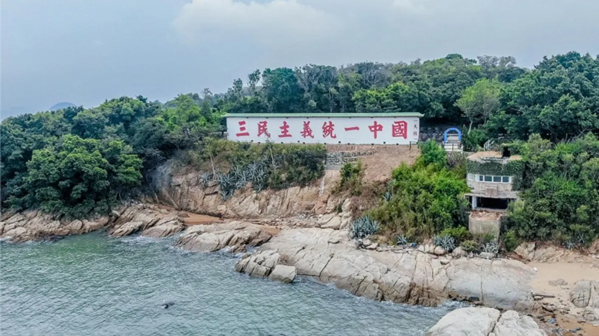 台湾ドラマ『ゼロデイ攻撃』の最終回では、台湾軍が小火器のみで大膽島を防衛する場面が描かれた(写真/軍聞社提供)。 台湾ドラマ『ゼロデイ攻撃』の最終回では、台湾軍が小火器のみで大膽島を防衛する場面が描かれた(写真/軍聞社提供)。