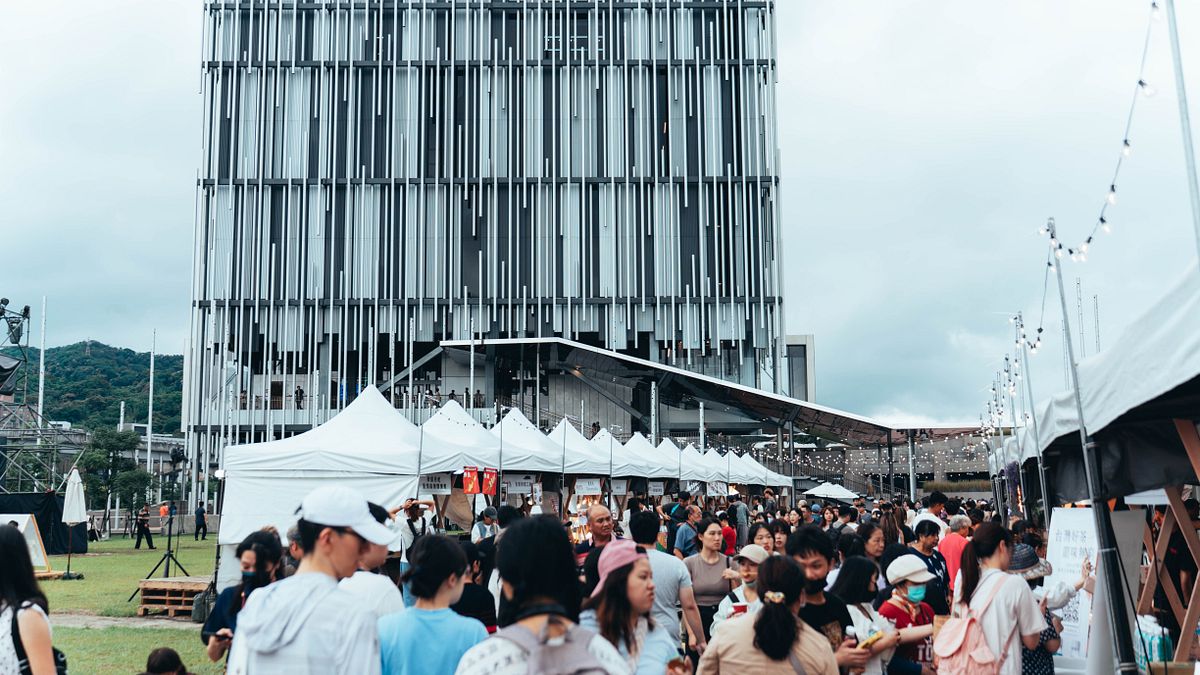新美館開館周年活動4/25、26登場 「流聲市集」熱鬧開逛 畢書盡、宇宙人開唱!煙火、無人機點亮三鶯夜空