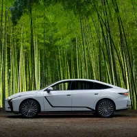 LEXUSは、多様な電動車ラインアップと革新技術を備え、デザインと走行性能を大幅に進化させた8代目新型「ES」を発売した。(写真/© 1995-2026 TOYOTA MOTOR CORPORATION. All Rights Reserved.提供) LEXUSは、多様な電動車ラインアップと革新技術を備え、デザインと走行性能を大幅に進化させた8代目新型「ES」を発売した。(写真/© 1995-2026 TOYOTA MOTOR CORPORATION. All Rights Reserved.提供)