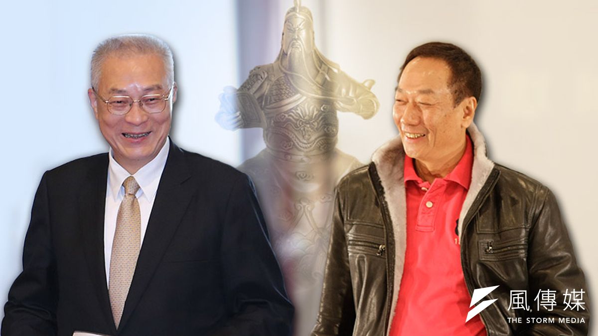 郭台銘(右)的「關公政治學」獨樹一幟,郭董6月間藉總部關公首度南巡雲林之便,與藍委餐敘,席間大加推崇吳敦義(左),被視為支持吳問鼎2016年總統大位。(吳逸驊攝、取自魏巍牌關公銅像網站/影像合成:風傳媒) 郭台銘(右)的「關公政治學」獨樹一幟,郭董6月間藉總部關公首度南巡雲林之便,與藍委餐敘,席間大加推崇吳敦義(左),被視為支持吳問鼎2016年總統大位。(吳逸驊攝、取自魏巍牌關公銅像網站/影像合成:風傳媒)