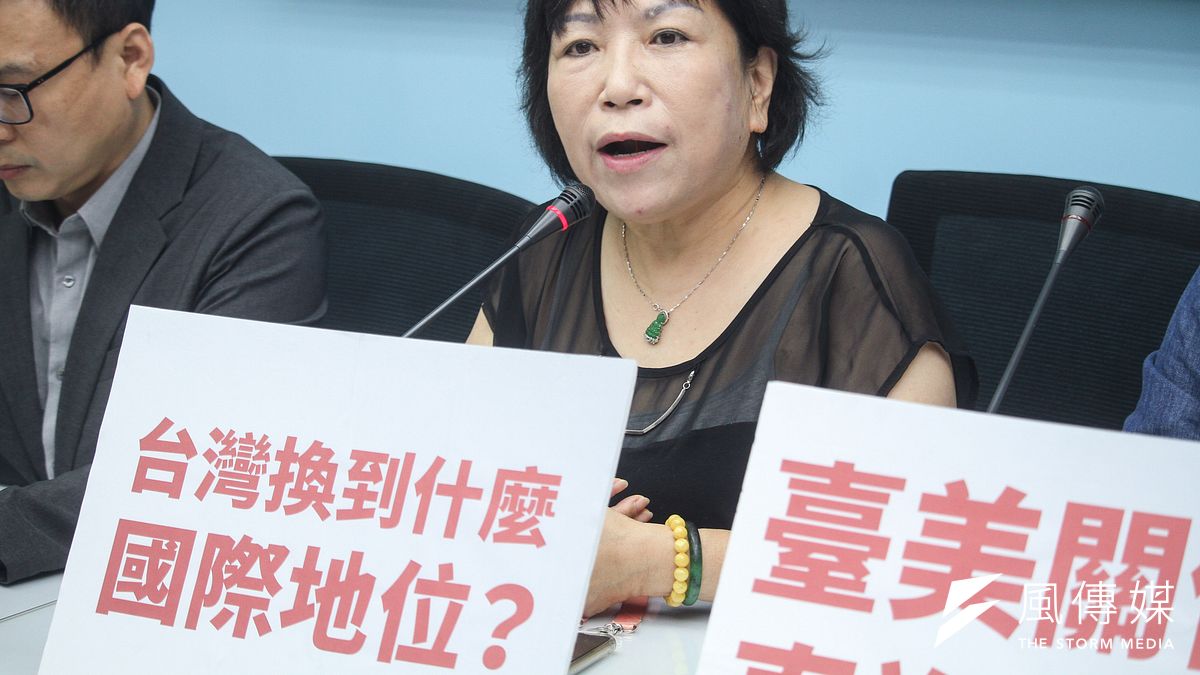 國民黨立委葉毓蘭出席「台美關係真進展?開放美豬牛背後的國家利益探討」記者會。(蔡親傑攝) 國民黨立委葉毓蘭出席「台美關係真進展?開放美豬牛背後的國家利益探討」記者會。(蔡親傑攝)