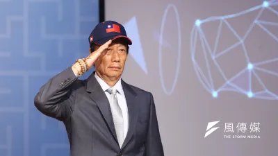 鴻海集團董事長郭台銘表示要他講九二共識,就必須一中各表,呼籲北京正視中華民國存在的事實。(陳品佑攝)