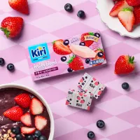 ベル ジャポンが「キリ フルーツブレンド」からアサイーとストロベリーを組み合わせた期間限定の新商品を発売し、拡大するスイートチーズ市場でトレンドを取り入れた「自分へのご褒美」を提案する。(写真/クリームチーズKiri提供) ベル ジャポンが「キリ フルーツブレンド」からアサイーとストロベリーを組み合わせた期間限定の新商品を発売し、拡大するスイートチーズ市場でトレンドを取り入れた「自分へのご褒美」を提案する。(写真/クリームチーズKiri提供)