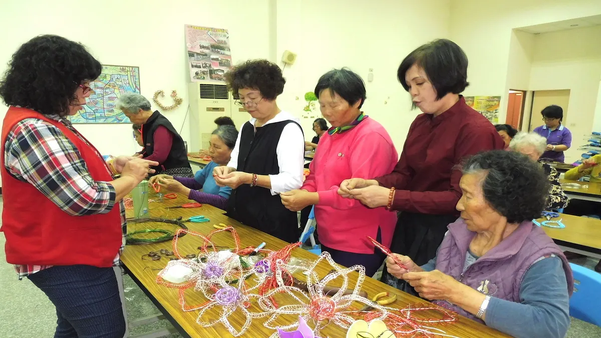 官佃真厝味 社區媽媽用鍋碗瓢盆打造藝術「家」