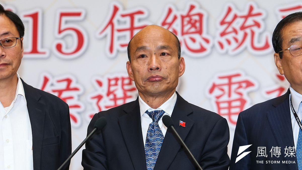 國民黨總統候選人韓國瑜(見圖)日前在活動上抱女嬰,未料引發一連串風波。(資料照,顏麟宇攝) 國民黨總統候選人韓國瑜(見圖)日前在活動上抱女嬰,未料引發一連串風波。(資料照,顏麟宇攝)