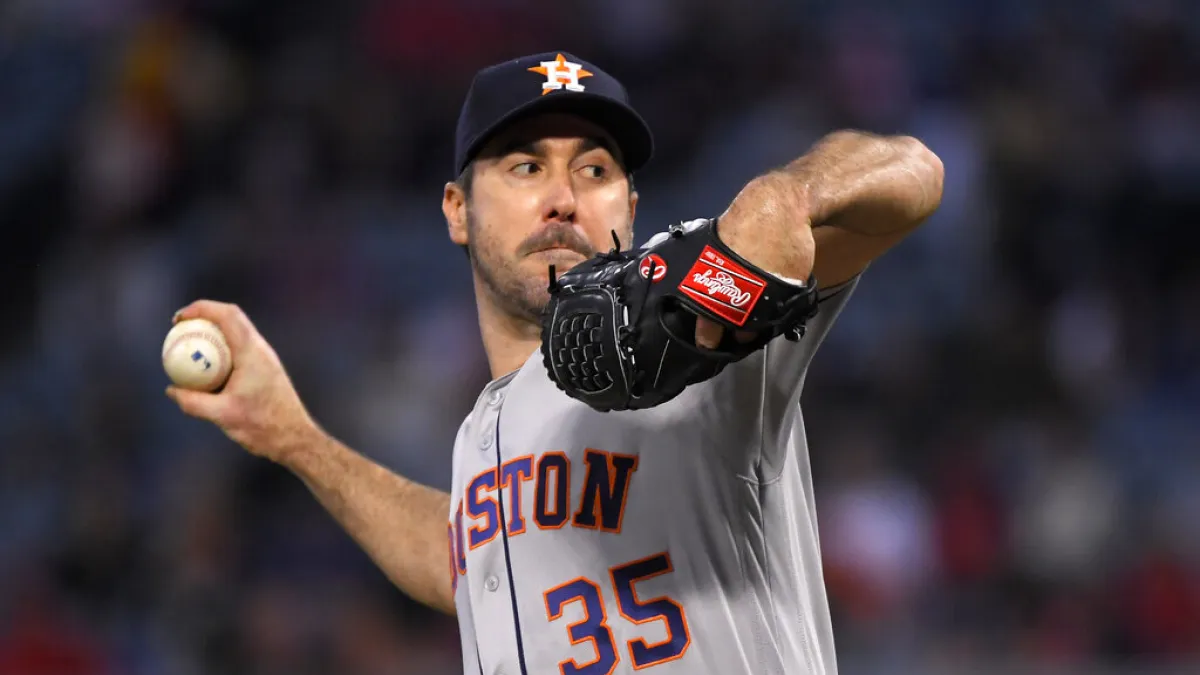 美國職棒大聯盟MLB季後賽,休士頓太空人4日主場6比2擊敗坦帕灣光芒,拿下美聯分區系列賽首戰。太空人先發投手魏蘭德主投7局無失分。(美聯社)