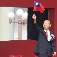 115年國慶大會,大會主席韓國瑜致詞警示台灣可能出現「假民主,真獨裁」。(柯承惠攝) 115年國慶大會,大會主席韓國瑜致詞警示台灣可能出現「假民主,真獨裁」。(柯承惠攝)