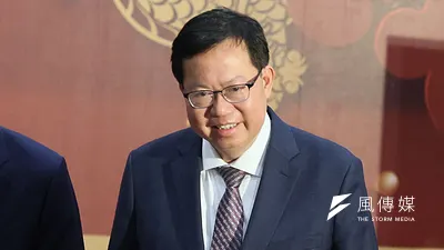 海基會董事長鄭文燦悄悄改變海基會,在海基會董監事會最新的組成名單,赫然見到2個新臉孔。(柯承惠攝)