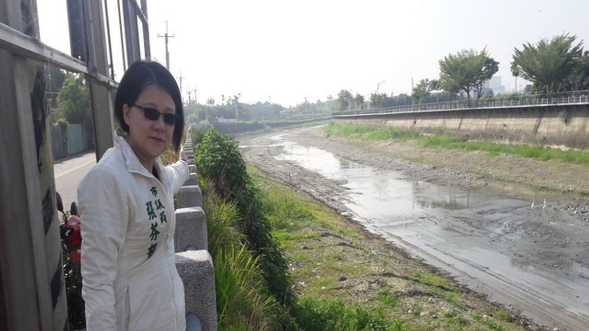 霧峰乾溪河床疏濬完成 河床寬廣、耳目一新 霧峰乾溪河床疏濬完成 河床寬廣、耳目一新