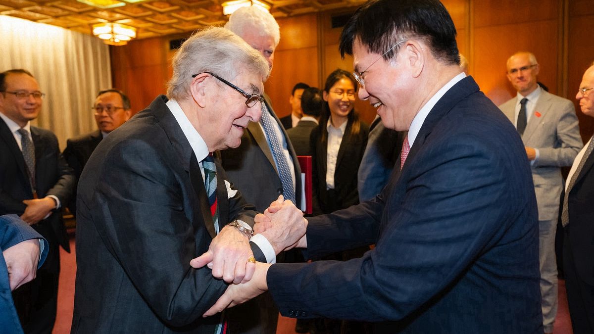 不只美國參議員!英國國會跨黨派議員訪台 林佳龍:盼公開挺台灣入CPTPP