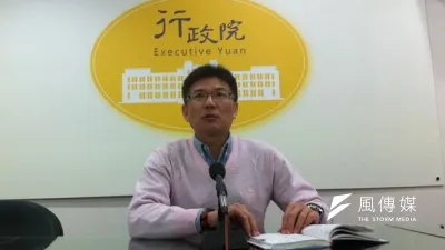 江內閣研討會,首長全面聚焦於媒體互動。圖為行政院發言人孫立群。(何孟奎攝)