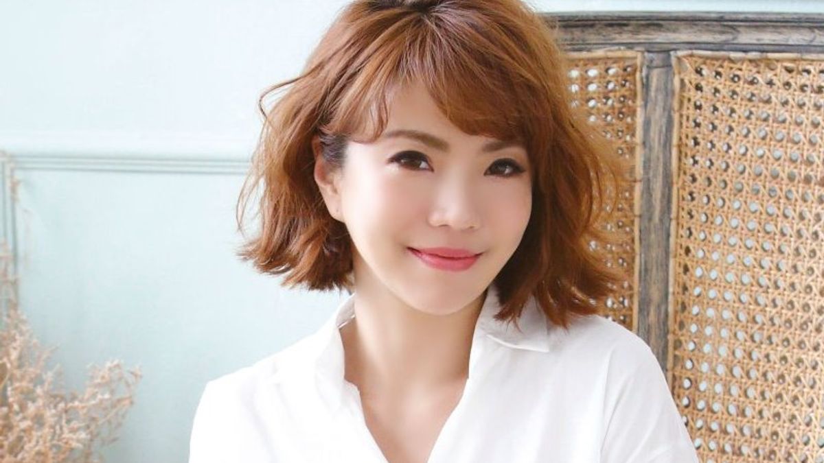 女王:婚後也不能忘記充實自己、培養興趣,讓自己充滿了活力、更有魅力。(圖/圓神出版社提供) 女王:婚後也不能忘記充實自己、培養興趣,讓自己充滿了活力、更有魅力。(圖/圓神出版社提供)