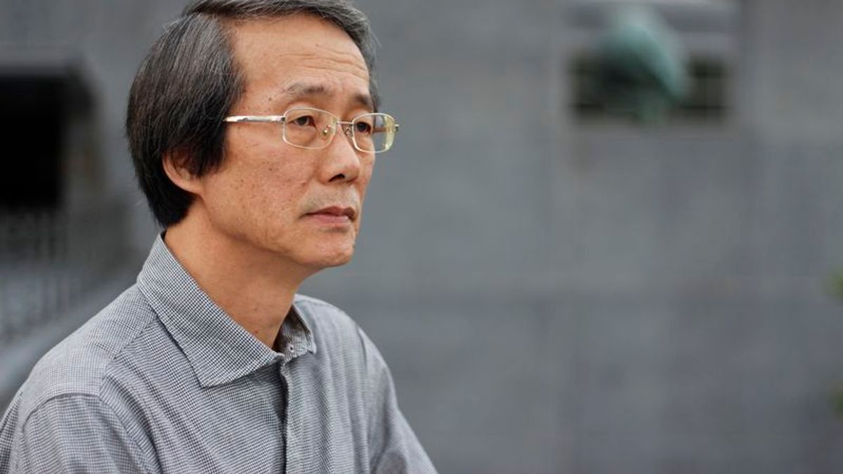 當王定國以暌違近10年的新作,《那麼熱,那麼冷》重返小說界時,獨特雋永的美學風格迅速吸引舊雨新知交口讚譽。(資料照,王定國提供) 當王定國以暌違近10年的新作,《那麼熱,那麼冷》重返小說界時,獨特雋永的美學風格迅速吸引舊雨新知交口讚譽。(資料照,王定國提供)