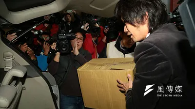 立法院秘書長林錫山辦公室今早無預警遭到檢調搜索。(顏麟宇攝)