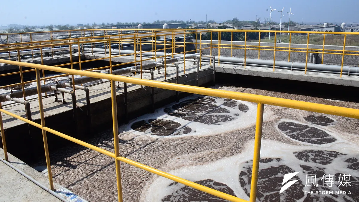 台灣養豬戶長期以來因地下水井免徵耗水費來,用「免費」地下水沖洗豬舍,豬糞尿遭稀釋結果,導致農委會推動沼氣發電困難重重。圖為沼氣發電沼氣池。(資料照,取自彰化縣政府網站) 台灣養豬戶長期以來因地下水井免徵耗水費來,用「免費」地下水沖洗豬舍,豬糞尿遭稀釋結果,導致農委會推動沼氣發電困難重重。圖為沼氣發電沼氣池。(資料照,取自彰化縣政府網站)