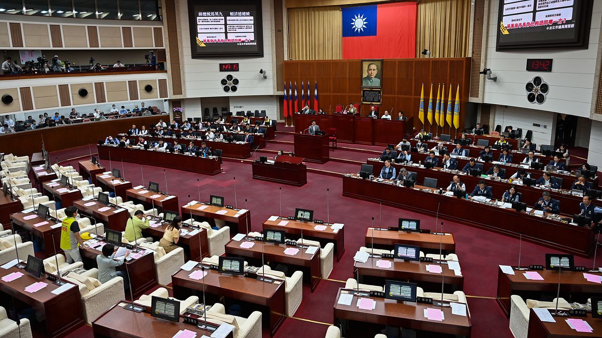 觀點投書:拒被貼上「除罪化」標籤─助理費修法是面對歷史共業