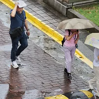 中央気象署によると、明日と23日が最も影響を受け、東半部、基隆北海岸、屏東、各山岳地域では局地的な大雨または豪雨の恐れがある。(写真/柯承惠氏提供) 中央気象署によると、明日と23日が最も影響を受け、東半部、基隆北海岸、屏東、各山岳地域では局地的な大雨または豪雨の恐れがある。(写真/柯承惠氏提供)