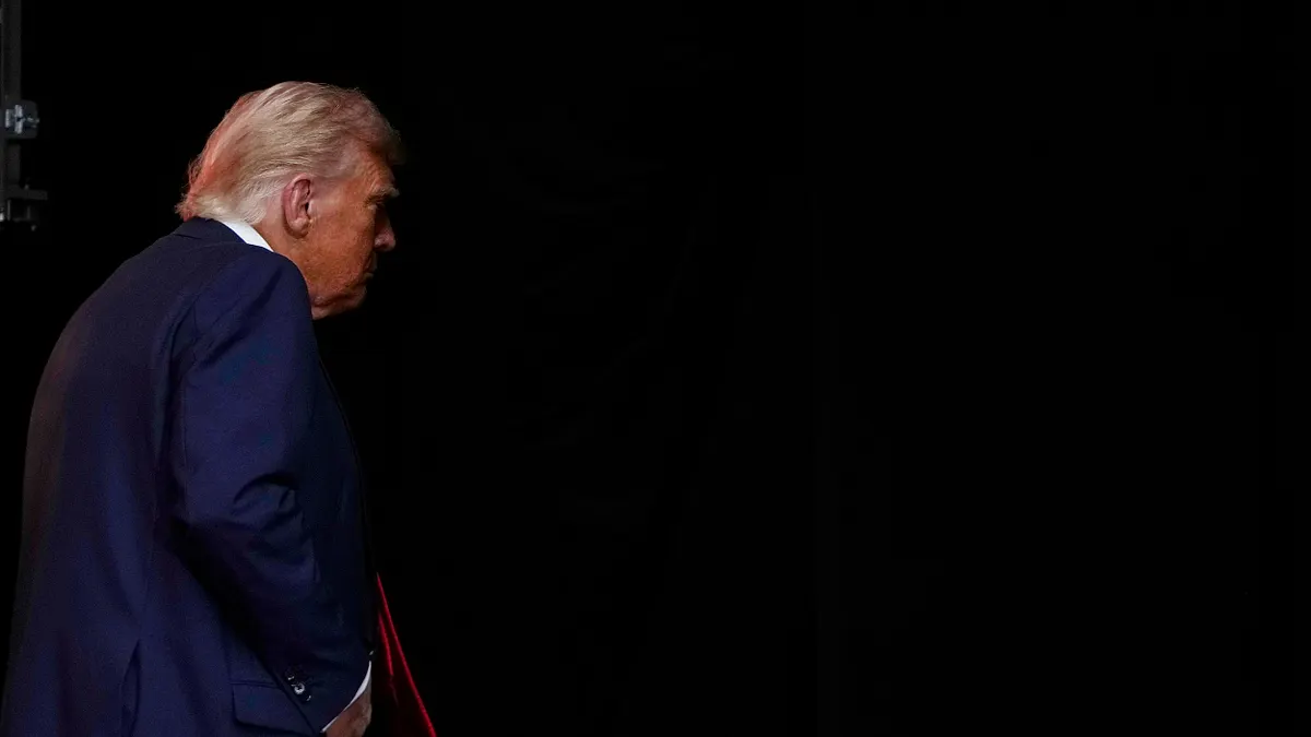 2025年9月21日、アメリカ大統領トランプ氏がカーク追悼式に出席する。(写真/AP通信提供) 2025年9月21日、アメリカ大統領トランプ氏がカーク追悼式に出席する。(写真/AP通信提供)