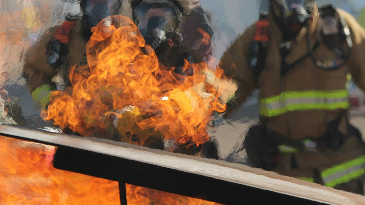 米国消防士、消火中に不明の人物から銃撃を受け死傷者が出た。(写真はイメージ/Unsplash) 米国消防士、消火中に不明の人物から銃撃を受け死傷者が出た。(写真はイメージ/Unsplash)