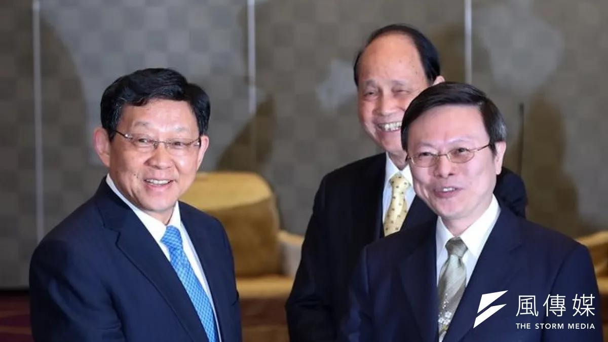 陸委會主委王郁琦會見海協會代表團,左起海協會長陳德銘、海基會董事長林中森、陸委會主委王郁琦。(余志偉攝)