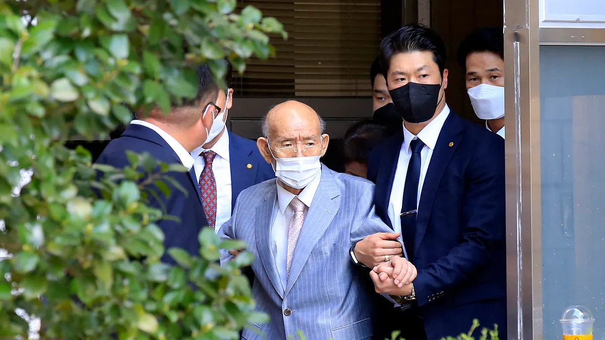 南韓前總統全斗煥今年8月出庭,也是他最後一次公開露面。(美聯社)