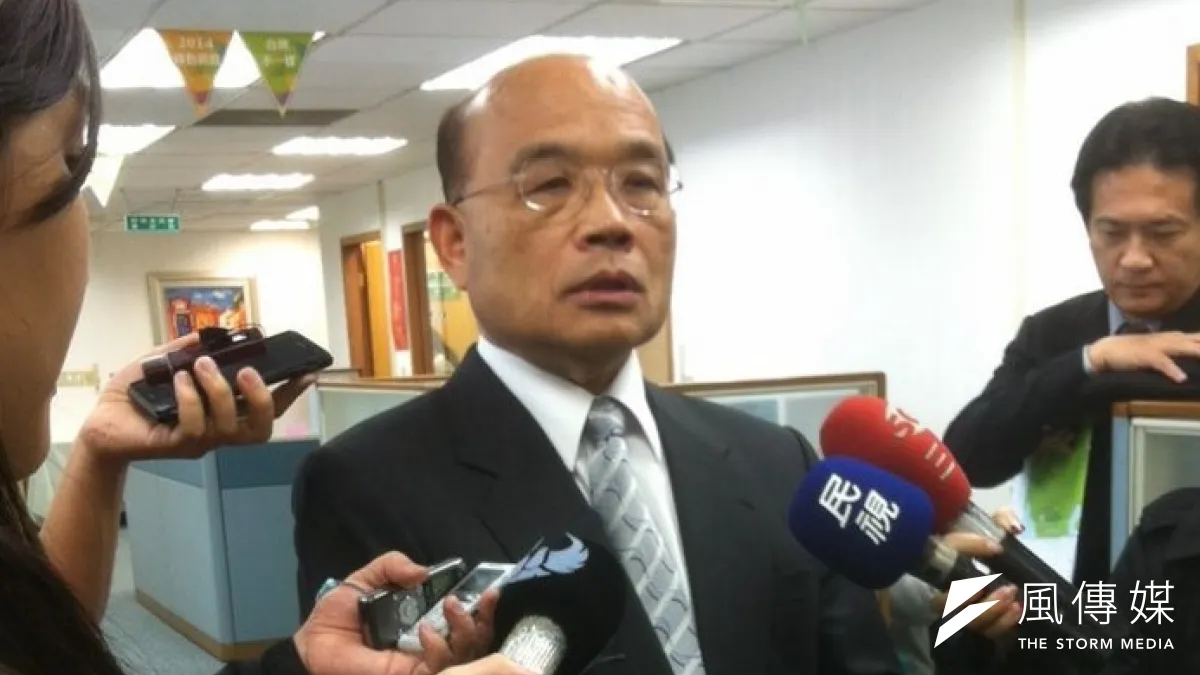 民進黨黨主席2日中常會後接受媒體訪問。(顏振凱攝)