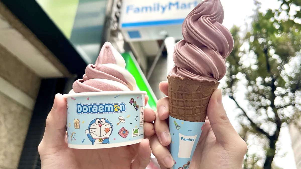 來「全家」品嚐紅豆牛奶霜淇淋,為開工注入甜蜜活力,讓哆啦A夢陪大家一起感受幸福滋味。(圖/全家便利商點提供)