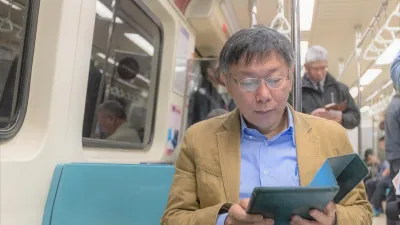 北捷過去只靠乘車收入是虧損的,但現在卻推出月票1,280元,人人都可以買,你怎麼看?(圖/柯文哲@facebook)