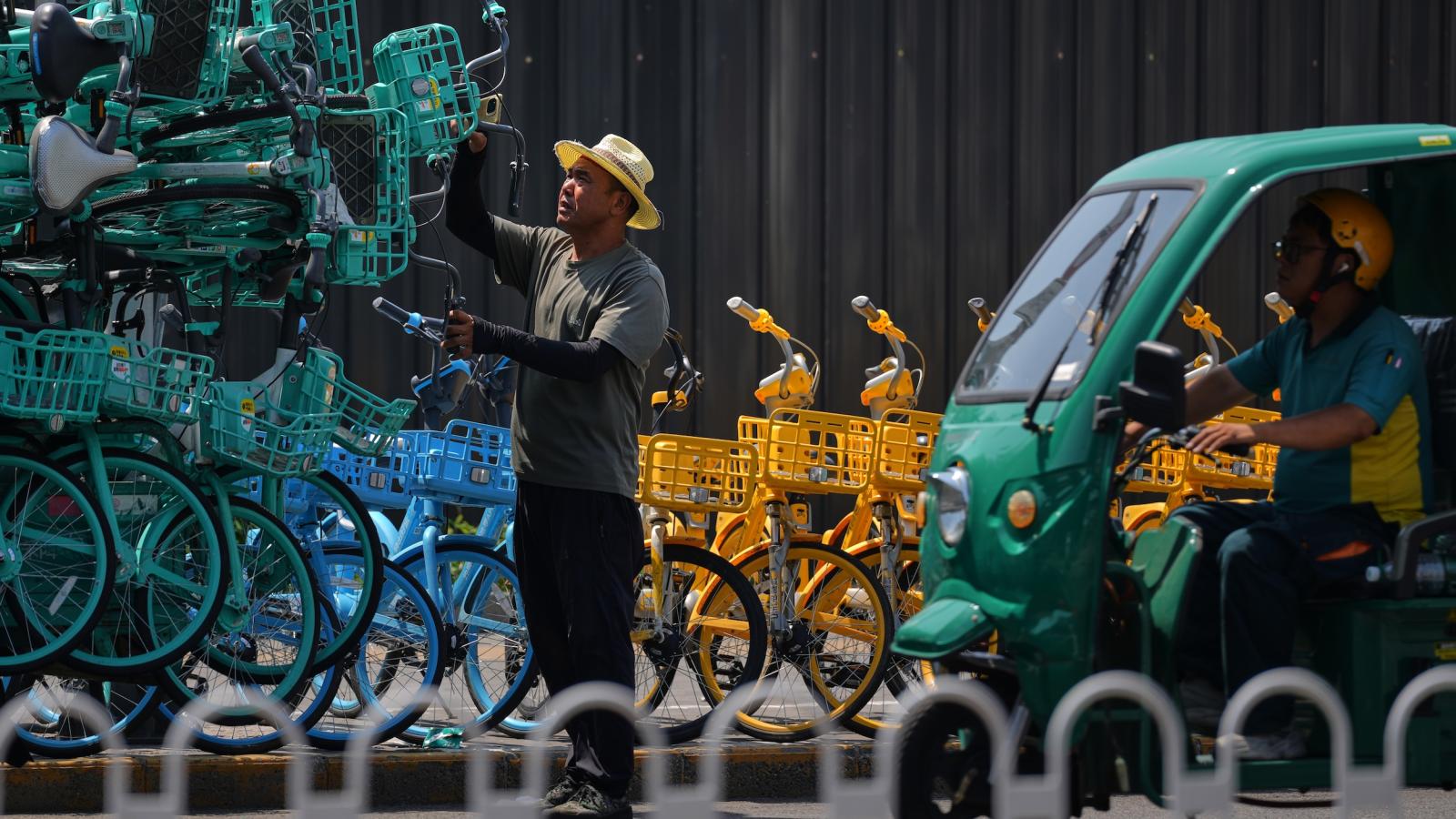 北京觀察》外賣騎手、網約車司機小心了!靈活就業者要「強制社保」,壓垮中小企業最後稻草?