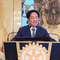 頼清徳氏は「国家の団結10講」の中で頻繁に中華民国について言及し、これを台湾のアイデンティティと結びつけている。(写真/劉偉宏撮影) 頼清徳氏は「国家の団結10講」の中で頻繁に中華民国について言及し、これを台湾のアイデンティティと結びつけている。(写真/劉偉宏撮影)