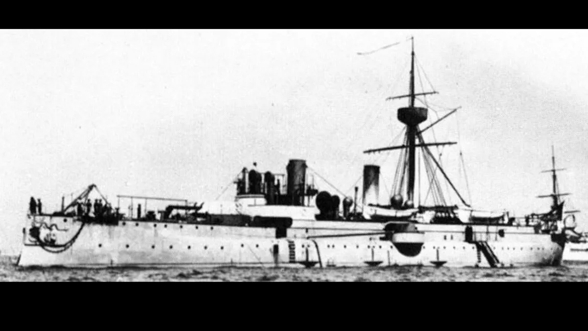 經遠號裝甲巡洋艦(維基百科.公有領域)