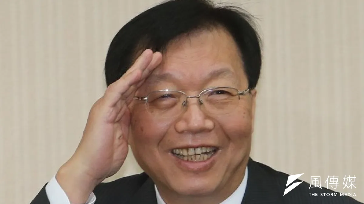 新科內政部長陳威仁上任第一個麻煩就是商總改選之爭,面對張平沼痛批內政部瀆職,陳威仁只能說:依法辦理。(吳逸驊攝)