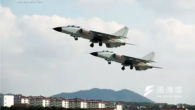 「飛豹」戰機將擔任驅離抵近偵察任務。(中國海軍)