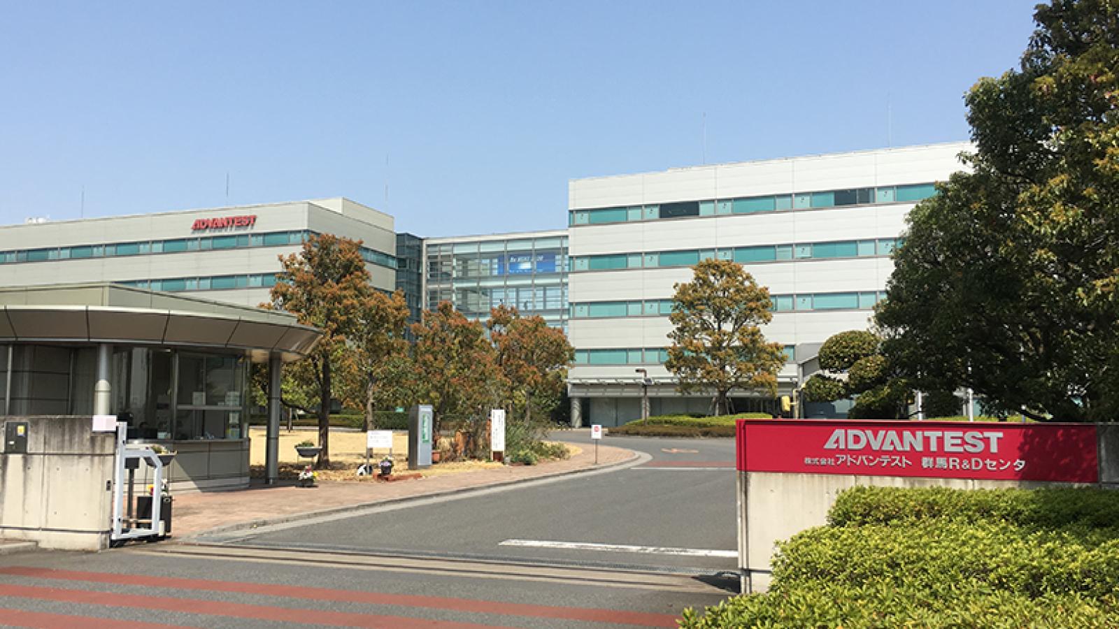 日本半導體巨頭愛德萬大賺!台灣成全球最大市場 出貨營收佔比逾五成 2027年仍供不應求