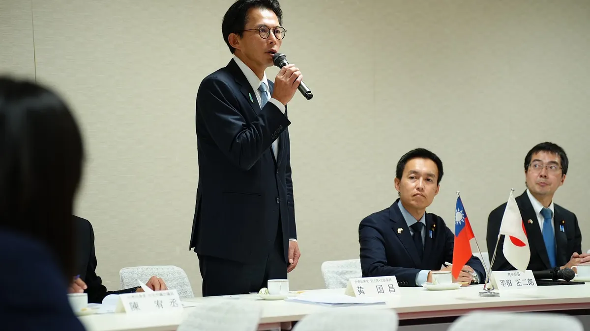 台湾・民眾党の黄国昌主席が青年団を率いて日本を訪問。自民党の古屋圭司衆議院議員や平沼正二郎氏らを表敬訪問。(写真/民衆党提供) 台湾・民眾党の黄国昌主席が青年団を率いて日本を訪問。自民党の古屋圭司衆議院議員や平沼正二郎氏らを表敬訪問。(写真/民衆党提供)