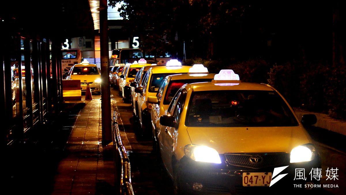 《道路交通管理處罰條例》此條例在經大法官第749號解釋後,認為此條例已違反比例原則,且違背憲法裡保障人民工作權利,即日失效。(資料照,方炳超攝) 《道路交通管理處罰條例》此條例在經大法官第749號解釋後,認為此條例已違反比例原則,且違背憲法裡保障人民工作權利,即日失效。(資料照,方炳超攝)