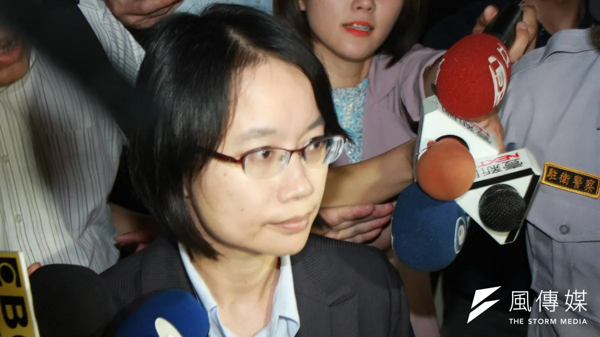 台北農產運銷公司19日召開臨時董事會,不過在開會前1小時,北農總經理吳音寧在臉書貼文,指「回歸法規,回歸北農作為產銷平台的使命與任務,才是對農民及消費者最大的助益」,似乎透露出不想去市議會備詢的意見。。(方炳超攝)