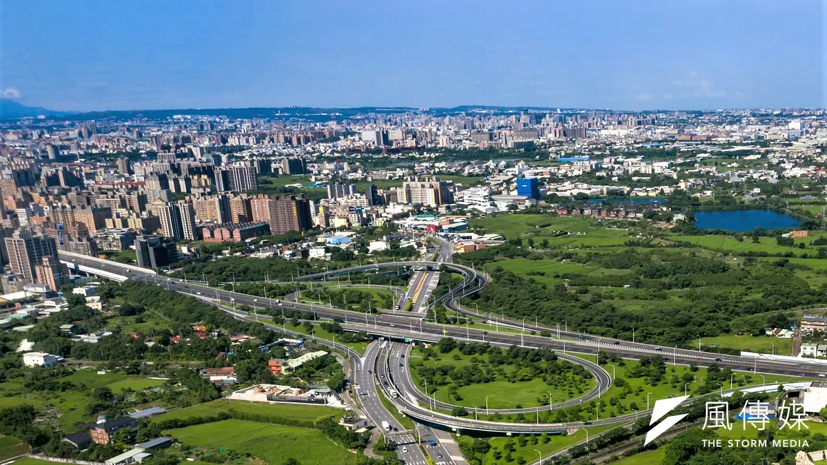 台中成國內外大型企業雲集之地,就業人口增加帶來的剛性需求,讓建商也嗅到這波商機積極獵地。示意圖。(林喬慧攝) 台中成國內外大型企業雲集之地,就業人口增加帶來的剛性需求,讓建商也嗅到這波商機積極獵地。示意圖。(林喬慧攝)