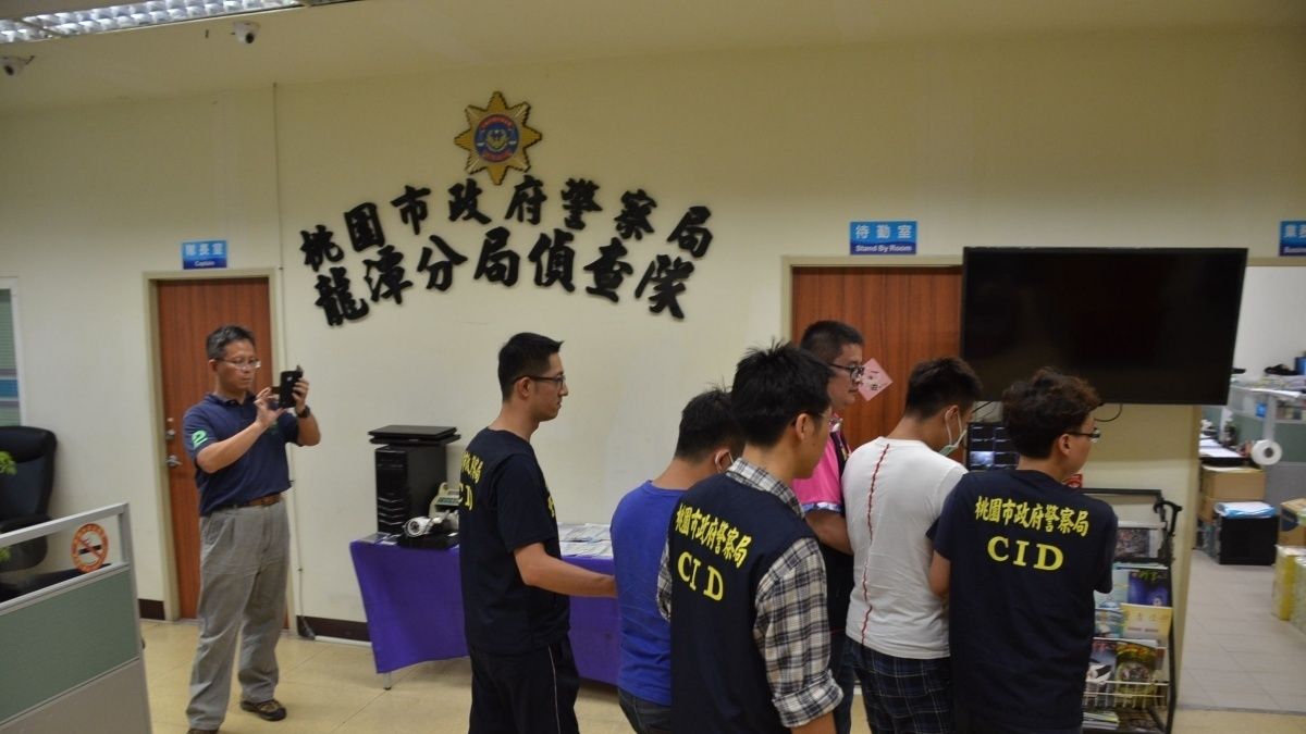 開槍恐嚇暴力討債 2男子遭警逮獲 開槍恐嚇暴力討債 2男子遭警逮獲