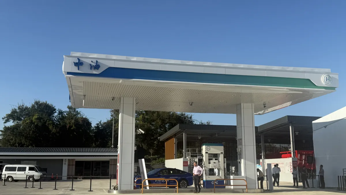 由中油建置的加氫站。(中油提供)