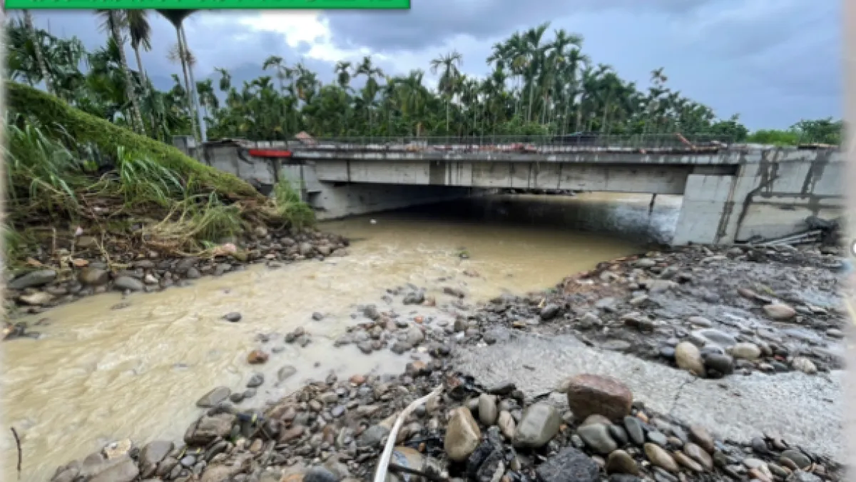 屏東縣政府澄清高樹鄉淹水與屏2-1線道路工程新建橋樑無關。(圖/屏東縣政府工務處提供)