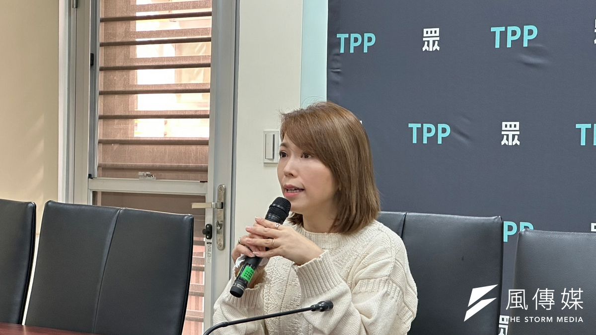 民眾黨員「大媽老司機」朱蕙蓉、民眾黨立法院黨團主任陳智菡(見圖)近日為「女兒說」隔空槓上。(羅立邦攝) 民眾黨員「大媽老司機」朱蕙蓉、民眾黨立法院黨團主任陳智菡(見圖)近日為「女兒說」隔空槓上。(羅立邦攝)