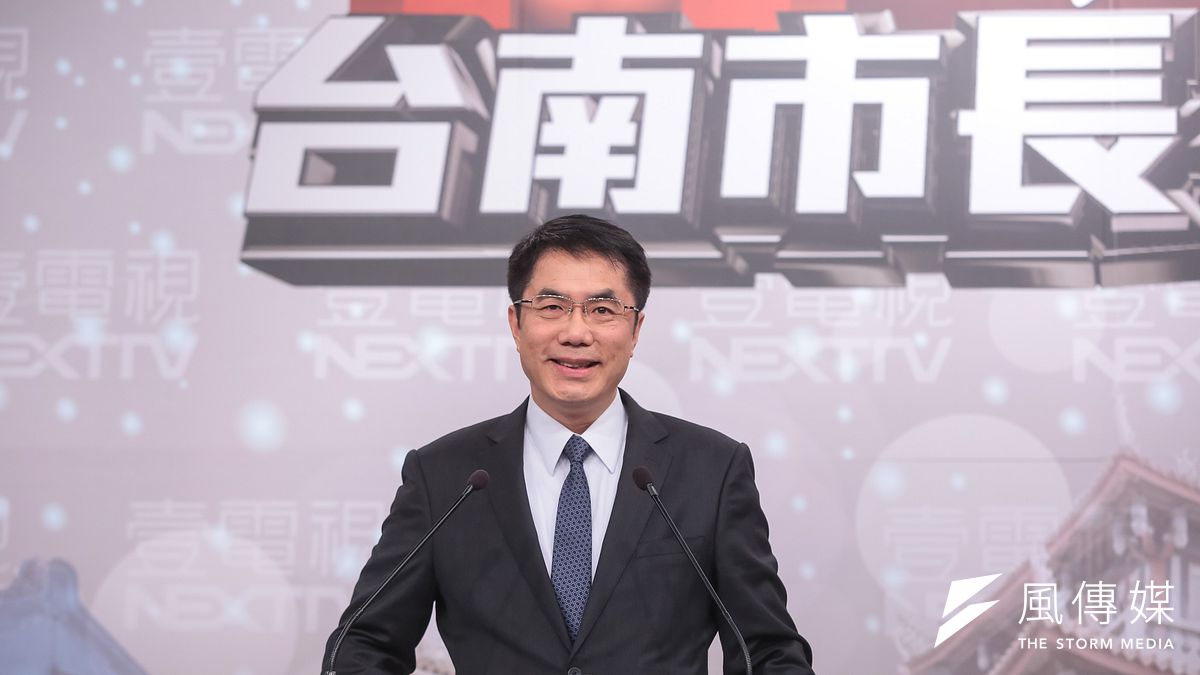 辯論前一份在元旦後進行的黨內民調,黃偉哲領先居次對手一倍的鮮明態勢,也讓他成為遭攻擊的箭靶。(資料照,顏麟宇攝) 辯論前一份在元旦後進行的黨內民調,黃偉哲領先居次對手一倍的鮮明態勢,也讓他成為遭攻擊的箭靶。(資料照,顏麟宇攝)