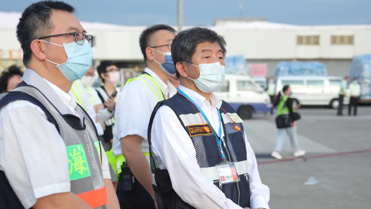 疫苗奇缺,面對質疑,中央防疫指揮官陳時中總是拿「有人不喜歡」為理由。(中央流行疫情指揮中心提供)