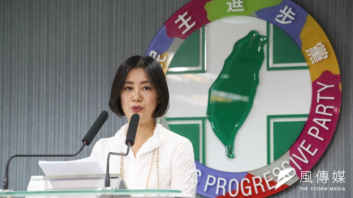 民進黨30日召開中常會,討論目前台北市的選情,就現任立委的狀況,會中報告,吳思瑤(見圖)「非常有危機感」,已經開始站路口。(陳品佑攝)