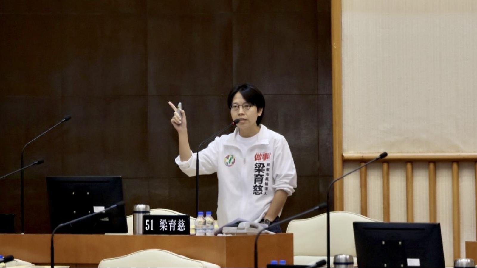 屏東市交通規劃待升級!梁育慈促檢討二車道禁行機車、補強商圈停車公運